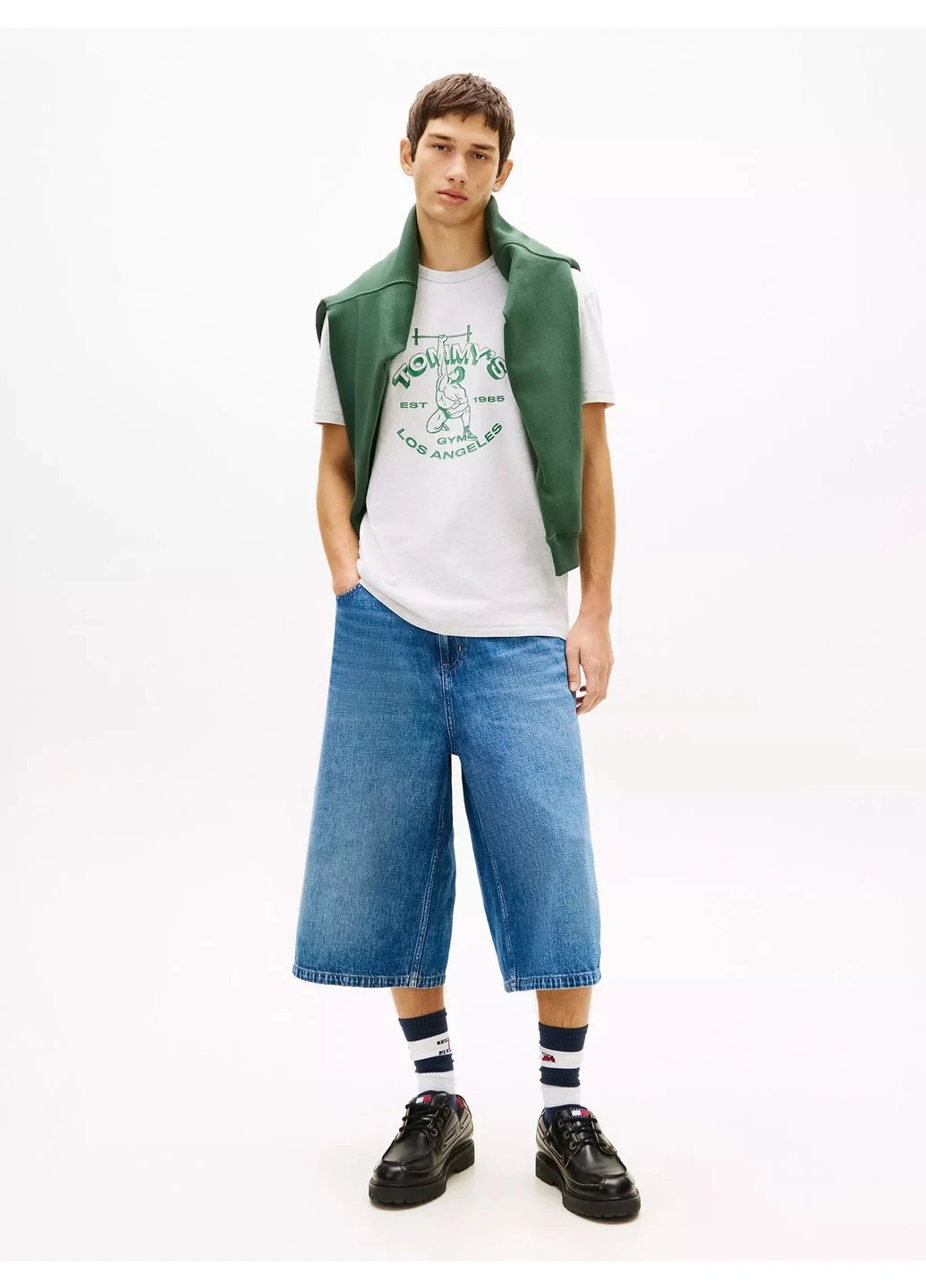 Светло-серая футболка Tommy Jeans