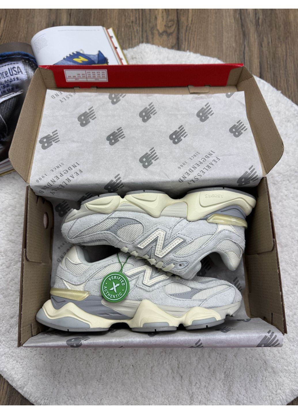 Сірі Осінні кросівки чоловічі new balance 9060 quartz grey нью беланс 9060 No Brand
