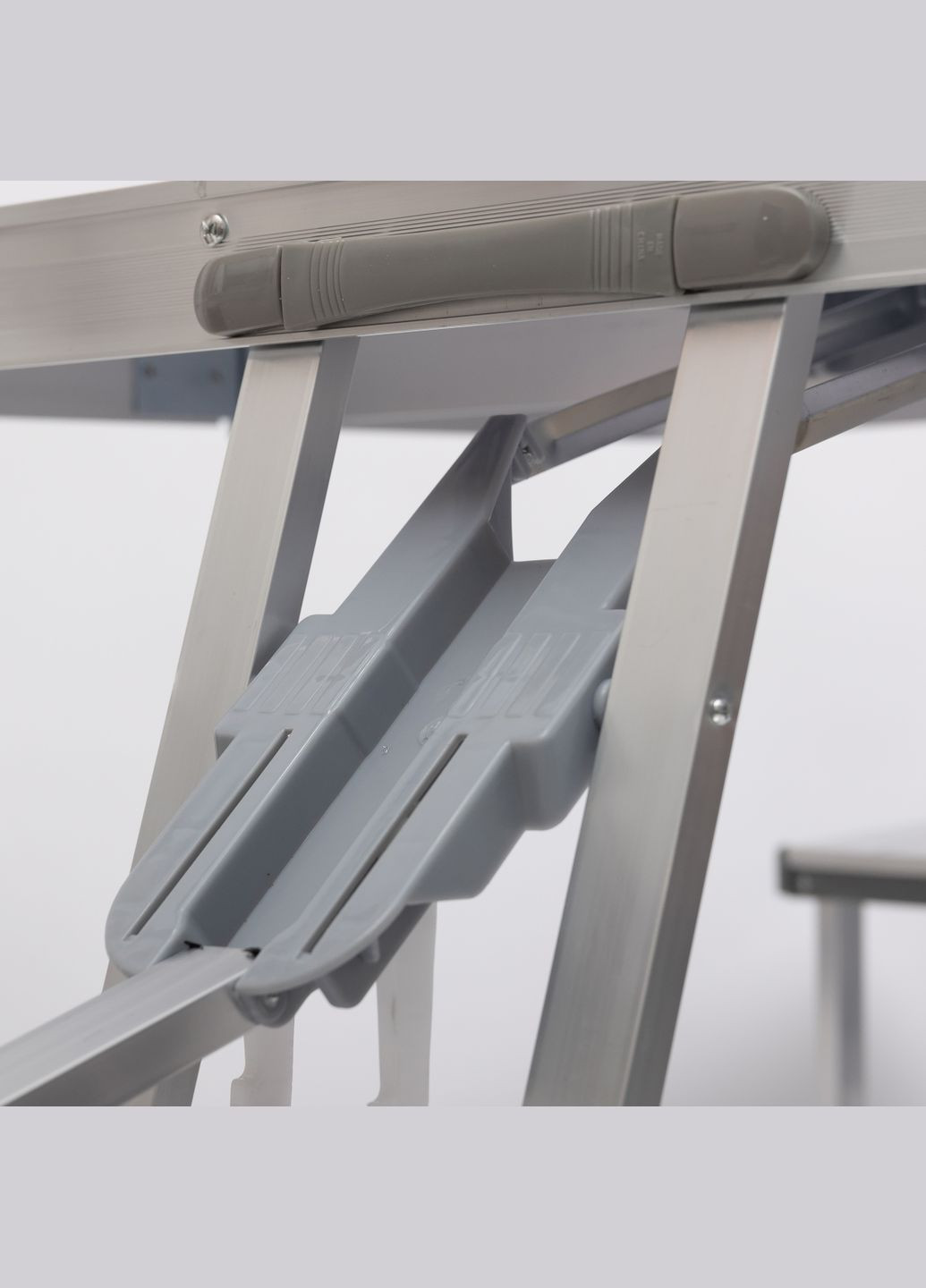 Стол-трансформер для кемпинга алюминиевый 86*67*67 см LUGI (330033698)