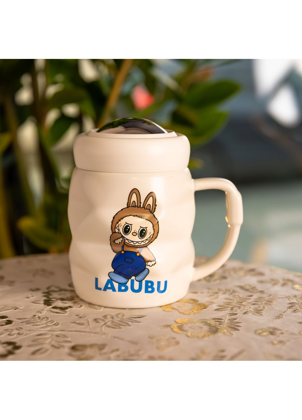 Чашка порцелянова Labubu 400 мл з кришкою, білий з синій Yiwu (367983865)