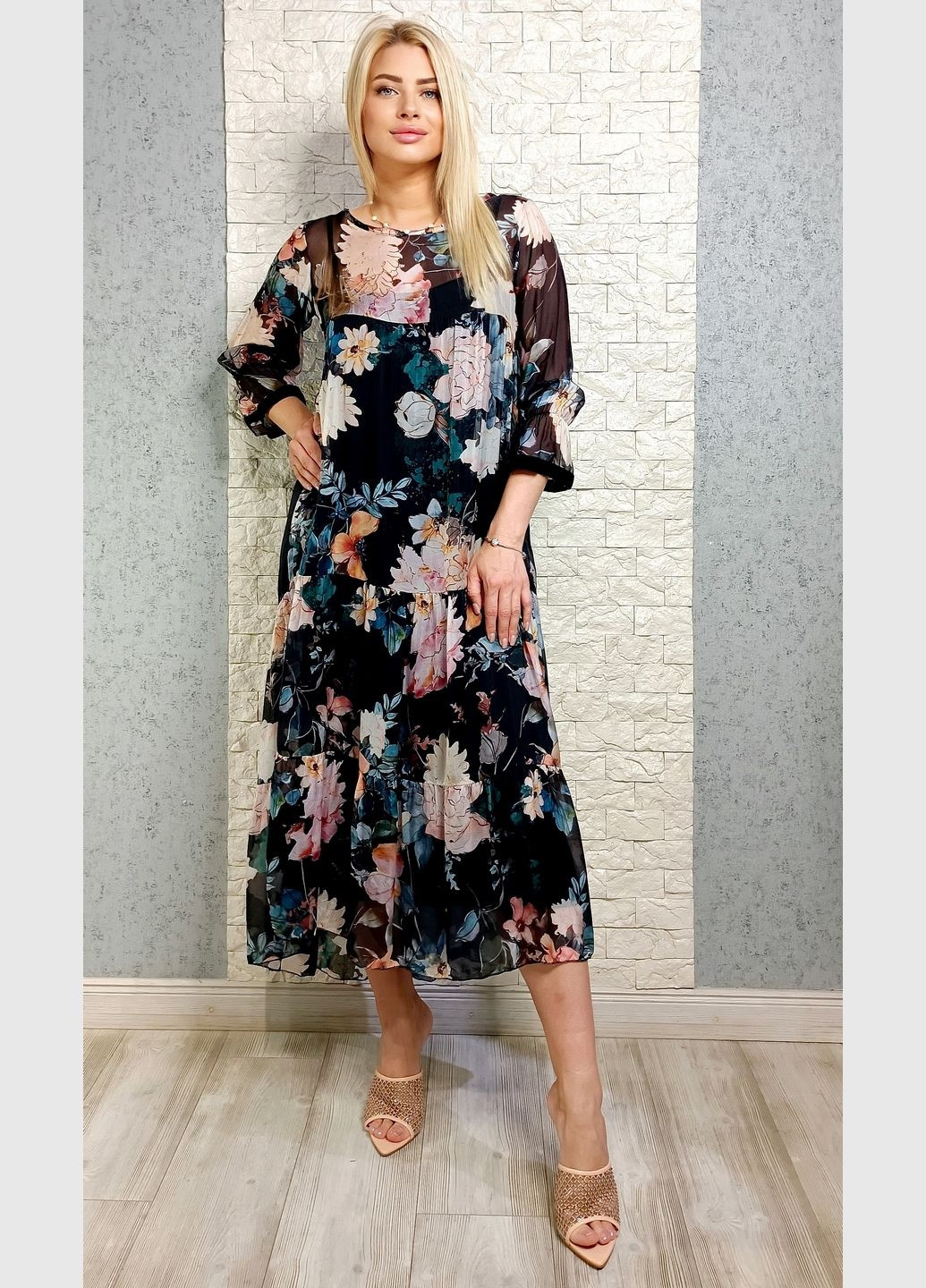 Черное повседневный, кэжуал платье а-силуэт Miho's с цветочным принтом