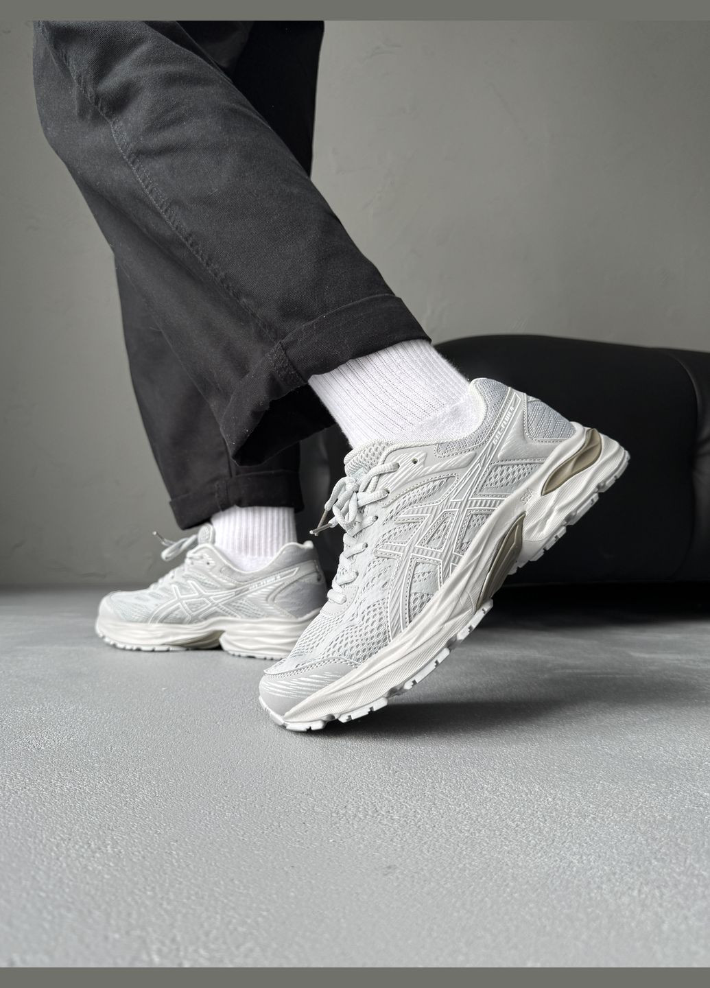 Светло-серые демисезонные кроссовки мужские asics gel-flux 4 light grey | асикс гель-флюкс 4 светло-серые No Brand