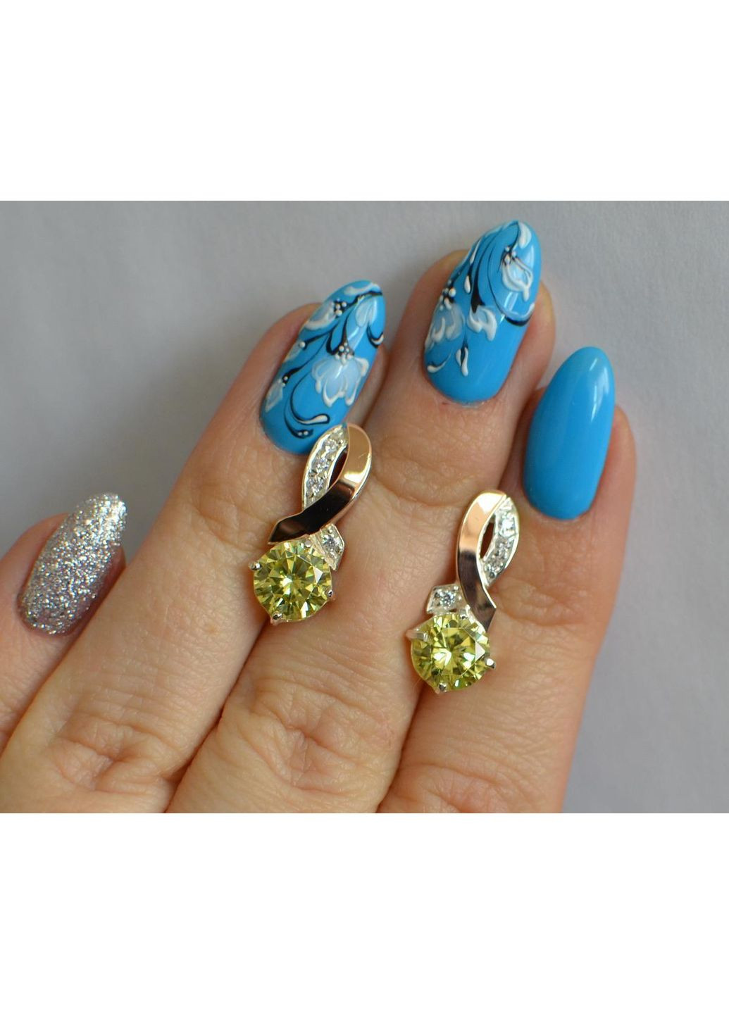 Серебряные серьги с напайками из золота Silver Style (366813515)