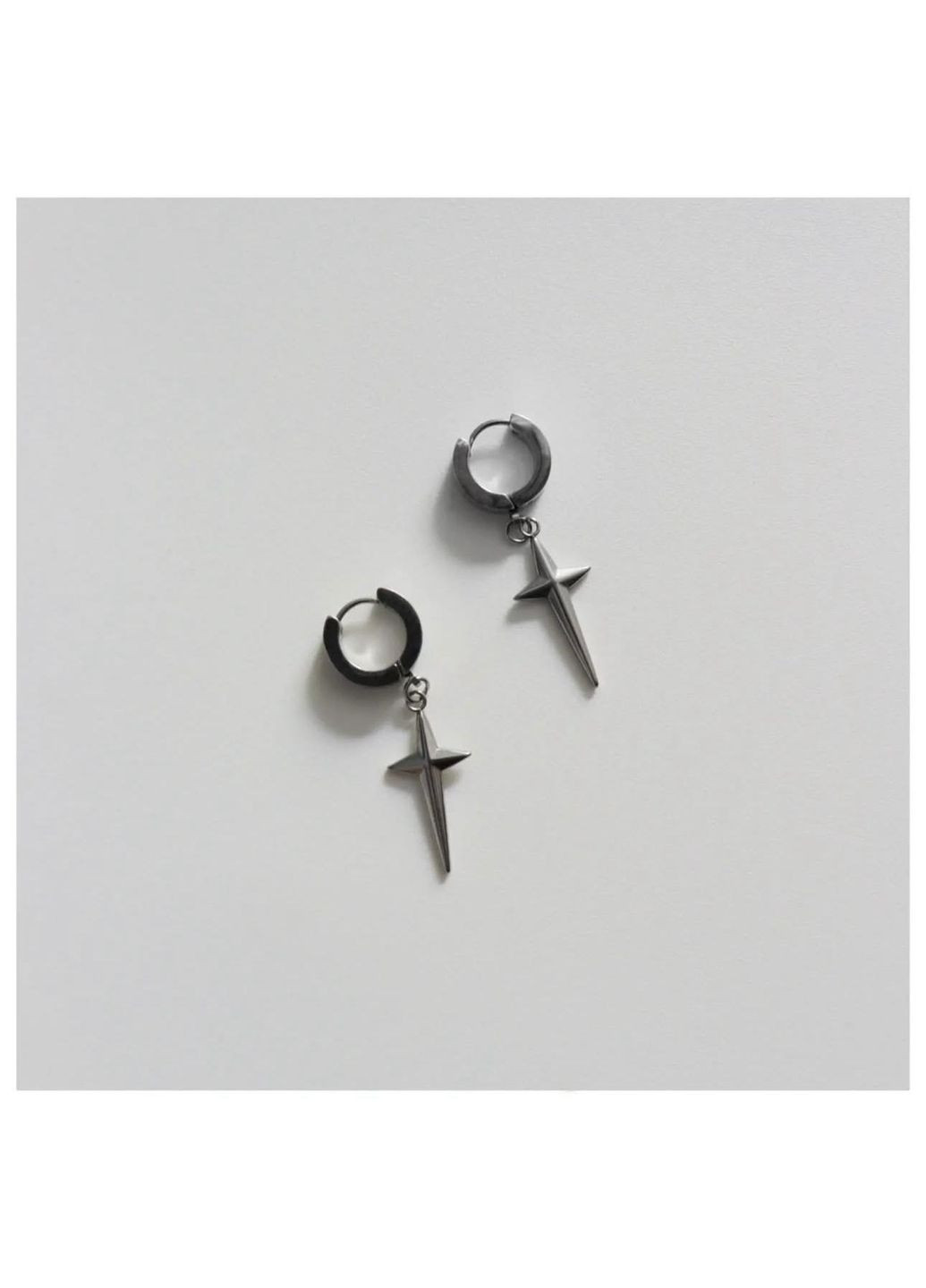 Серебристая серьга с подвеской объемной длинной звезды унисекс хип-хоп casual трендовая современная однотонная корейский стиль No Brand (337715901)