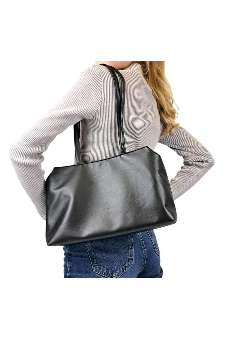 Сумка женская экокожа чорная на плече легкая No Brand (328288221)