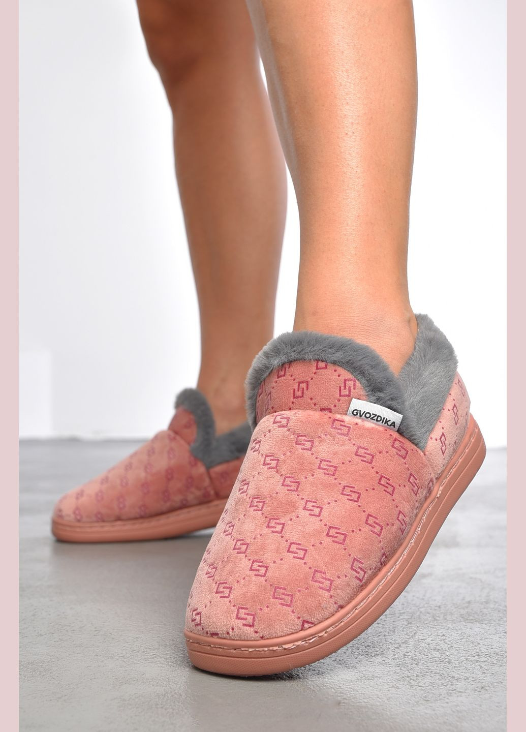 Капці домашні чуні жіночі рожевого кольору Let's Shop (302209692)