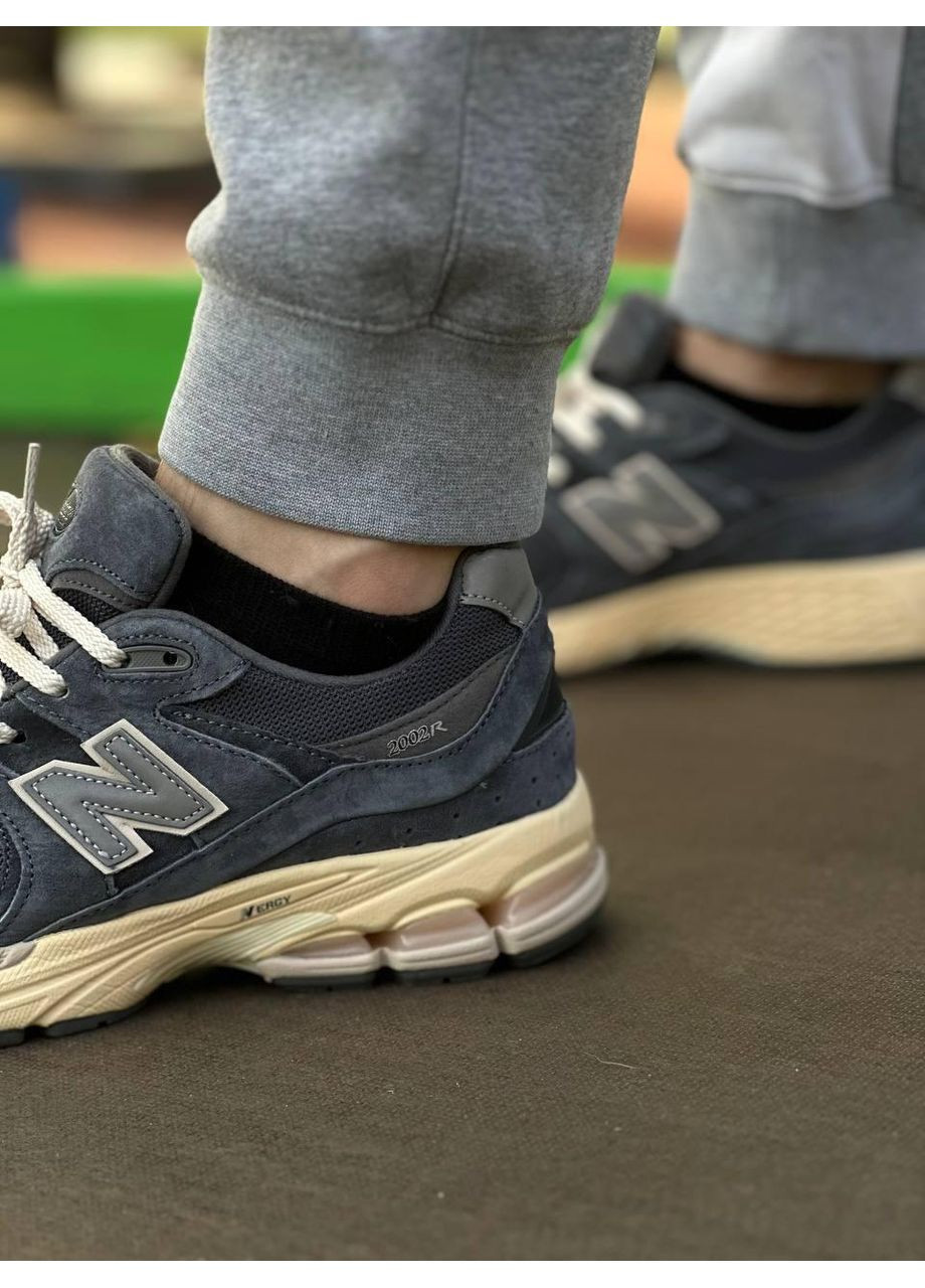 Серые демисезонные кроссовки мужские new balance 2002r grey beige v2 нью беланс 2002r No Brand