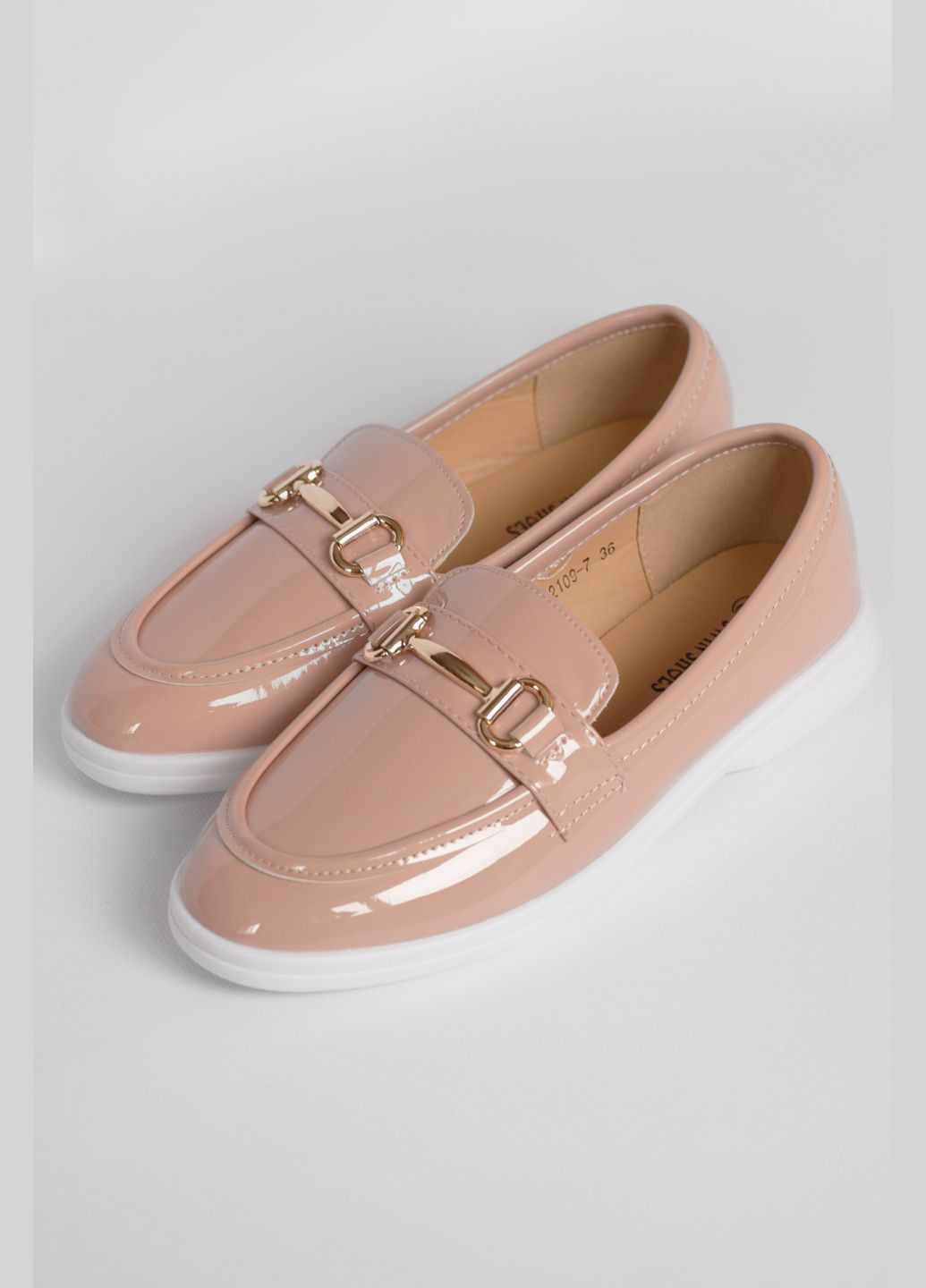 Туфлі-лофери жіночі світло-рожевого кольору Let's Shop (292548779)