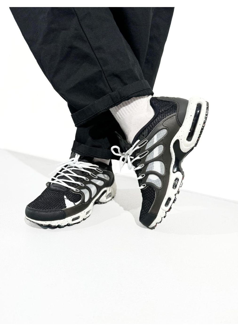 КРОСІВКИ ЖІНОЧІ NIKE AIR MAX TN TERRASCAPE PLUS BLACK WHITE НАЙК АІР МАКС ТН ПЛЮС No Brand чорні демісезони (367172973)