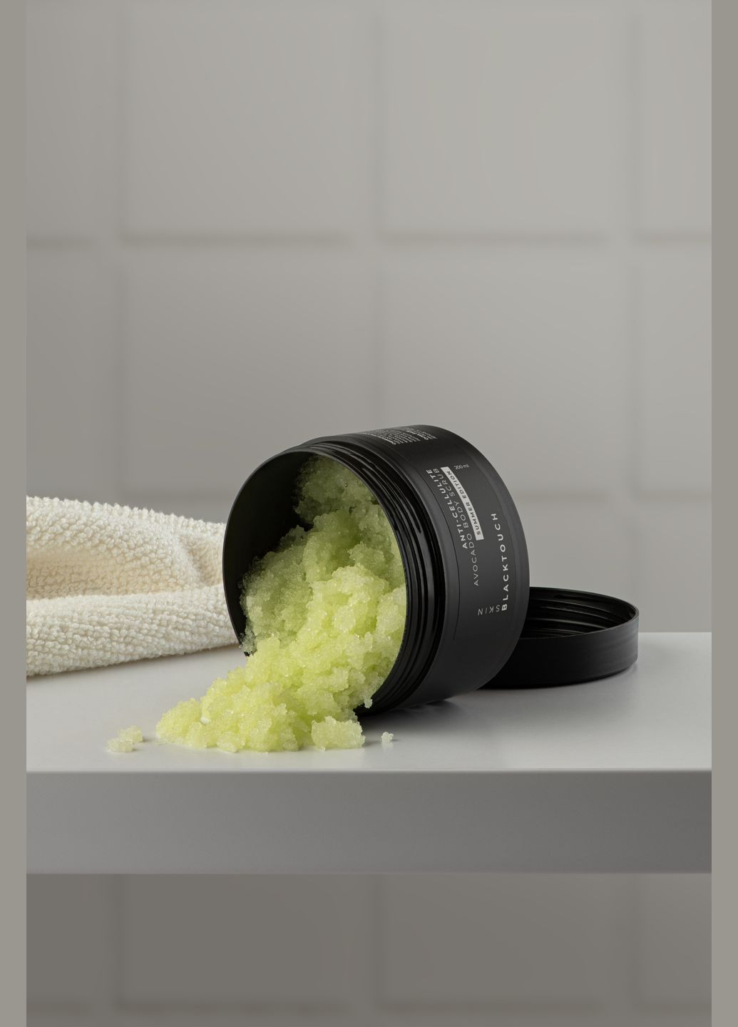 Антицелюлітний цукровий скраб AVOCADO BODY SCRUB SUMMER EDITION, 200 мл BlackTouch (297714636)