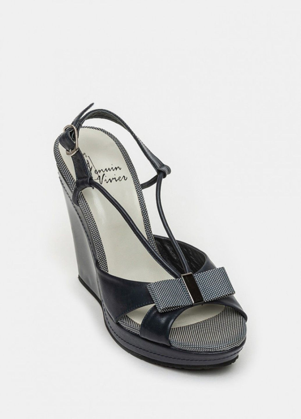 Синие босоножки Genuin Vivier