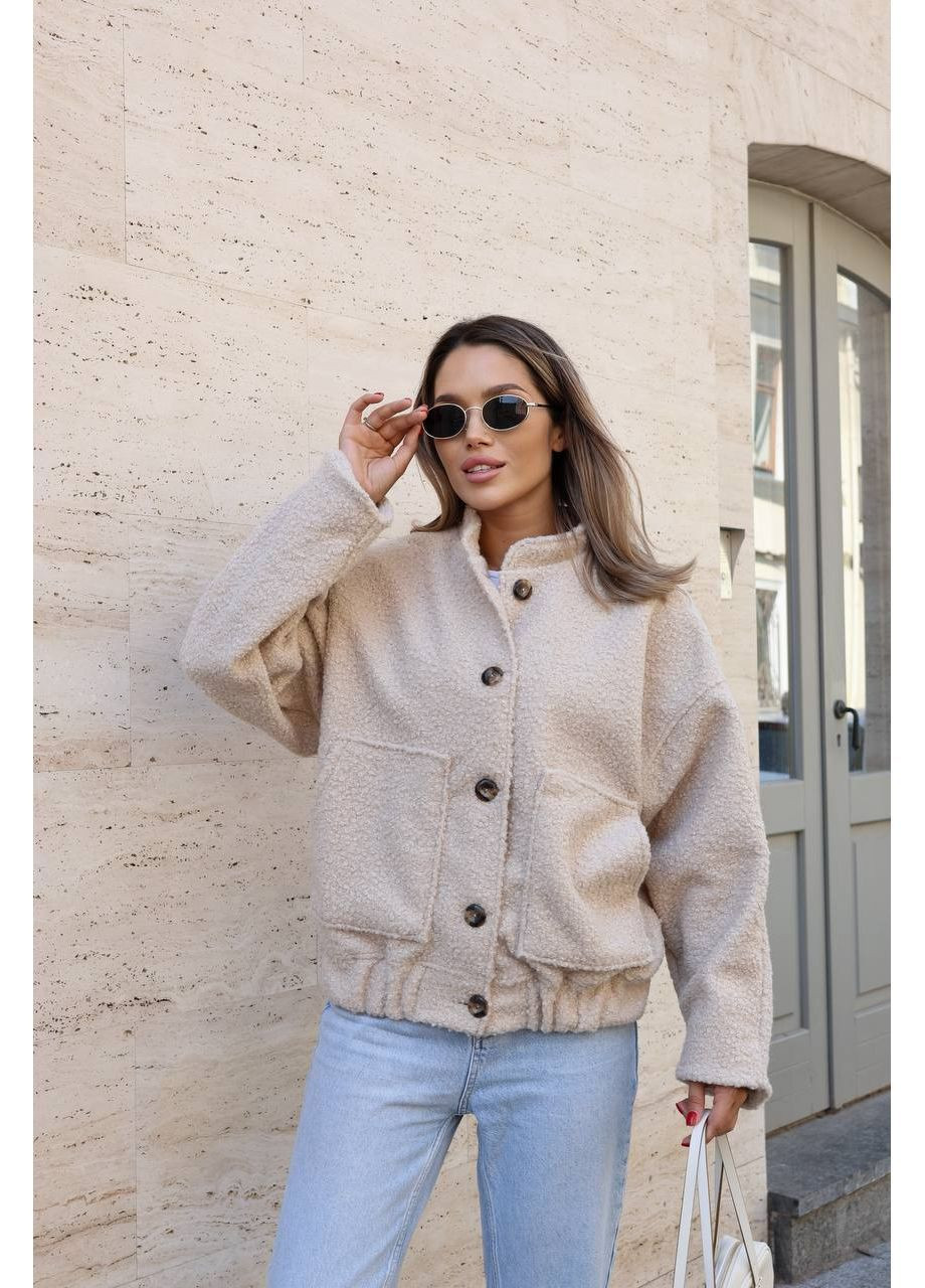 Жіноча куртка з букле на ґудзиках на гудзиках (363969595)