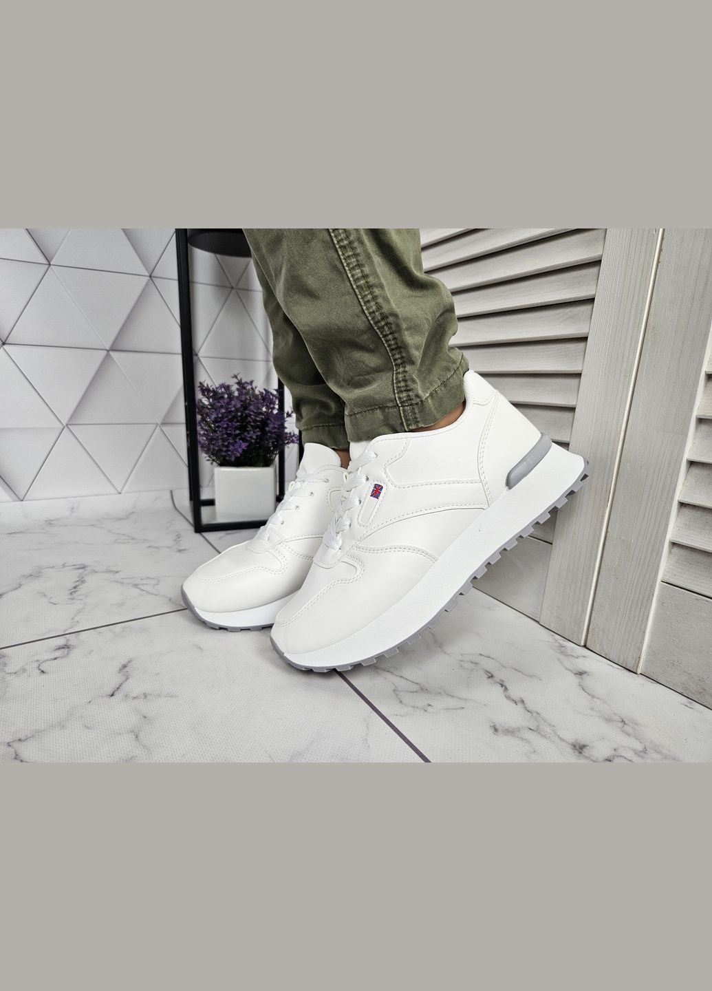 Кроссовки белые на тракторной подошве классика No Brand белые (322650759)