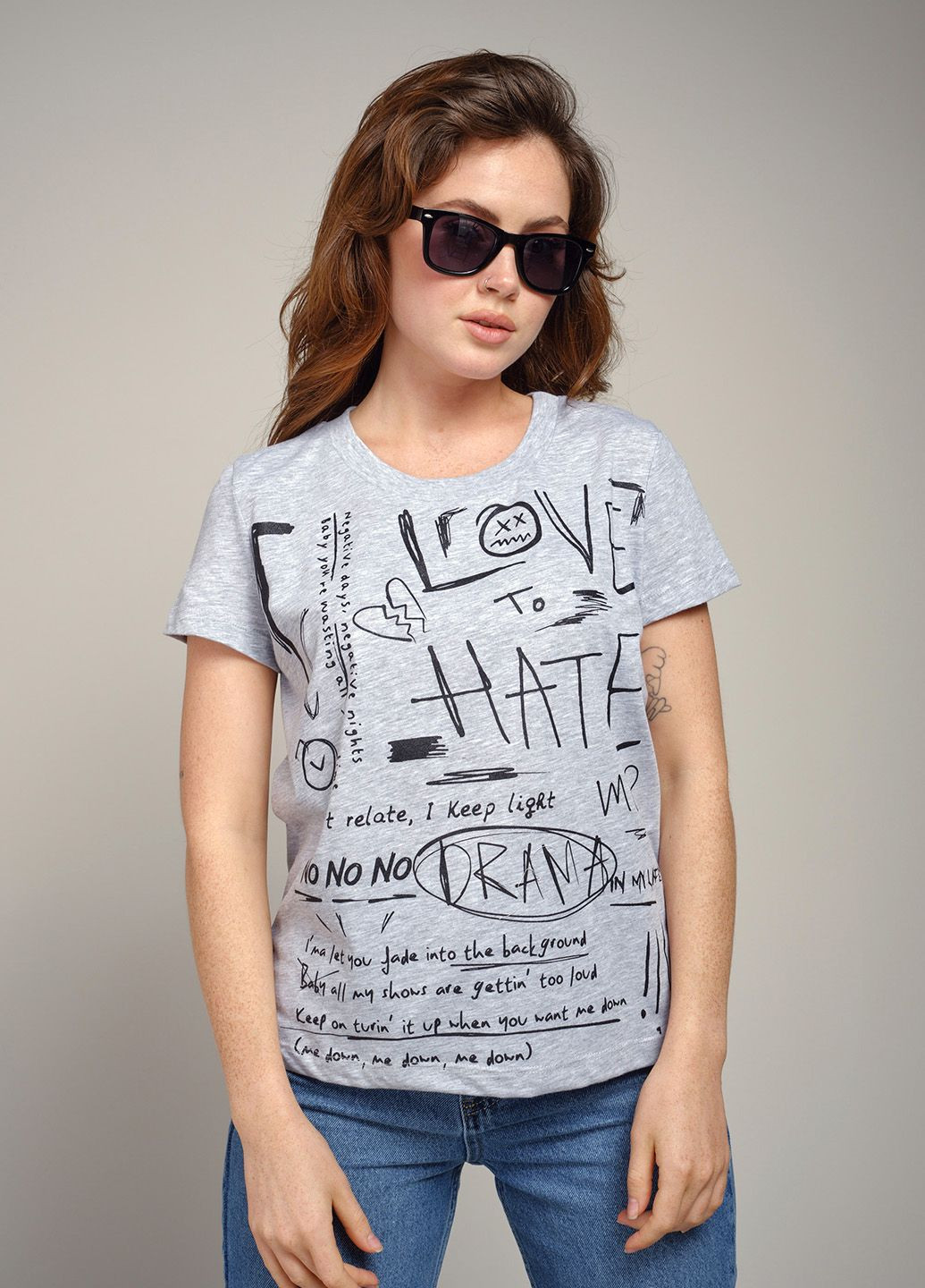 Сіра літня футболка жіноча з текстом 103106 Power