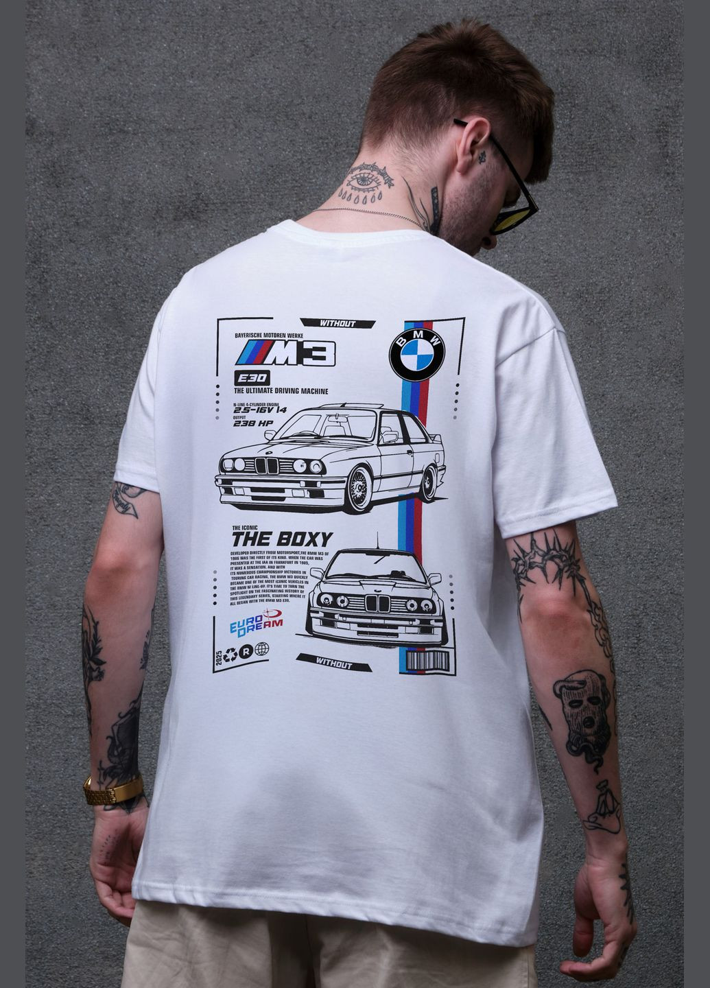 Біла чоловіча оверсайз футболка з принтом bmw з довгим рукавом Without