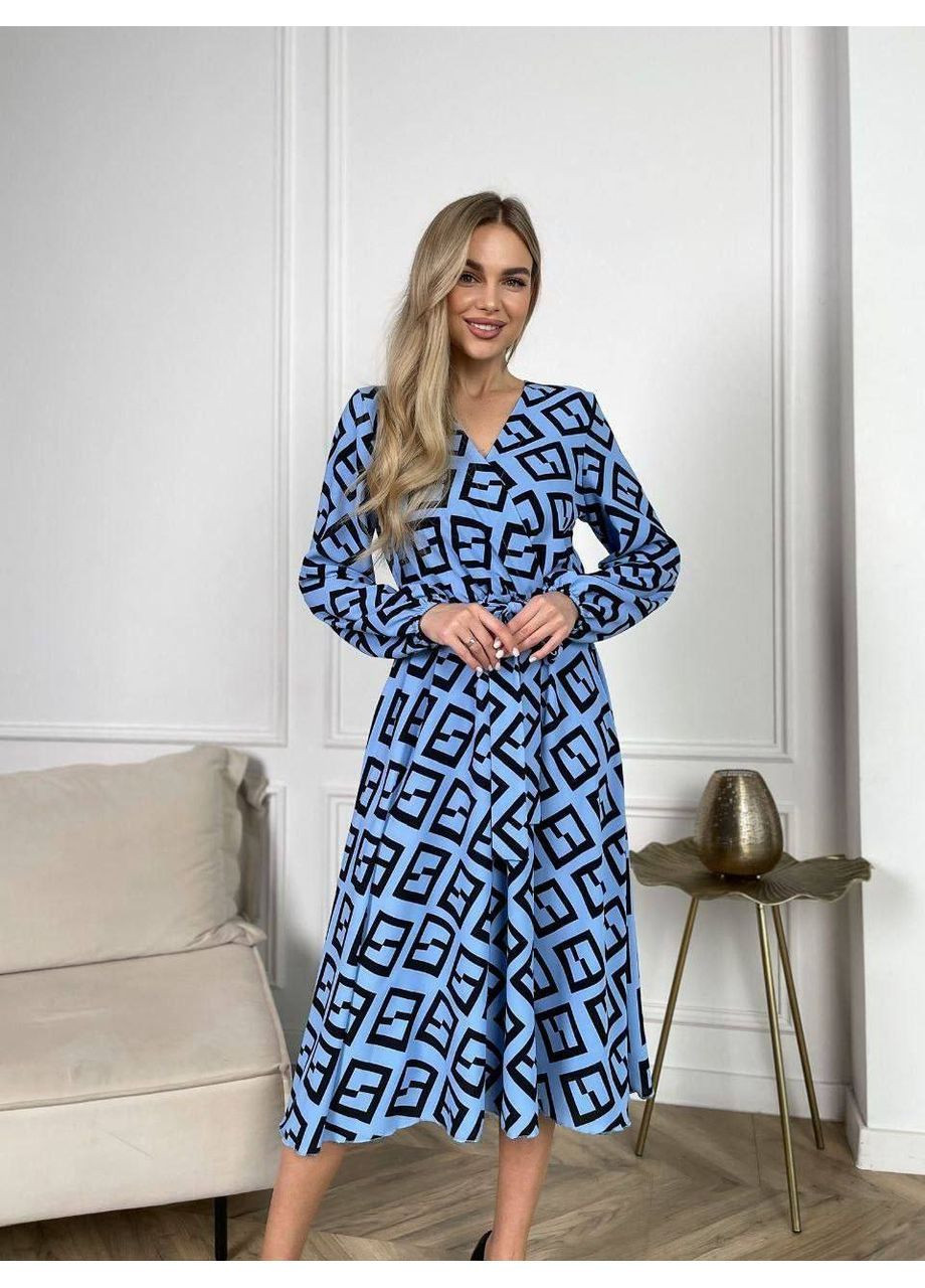 Блакитна приваблива жіноча сукня з довгими рукавами More_bboutique з абстрактним візерунком