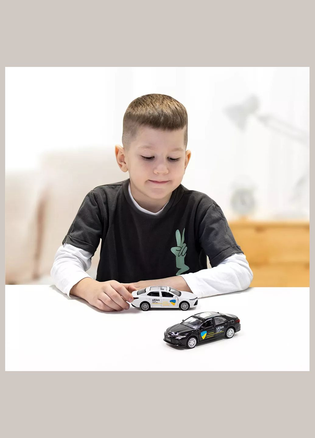 Автомодель Toyota Camry Uklon чорний (250292) TechnoDrive (326805865)