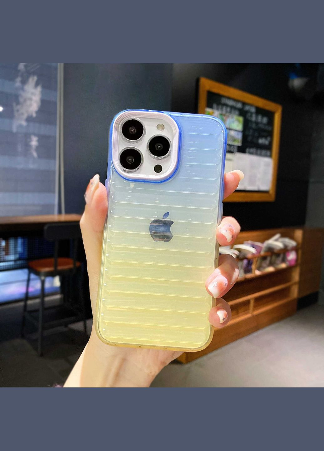 Градієнтний силіконовий чохол на iPhone 13 Pro Max синьо жовтий LOMO (302309352)