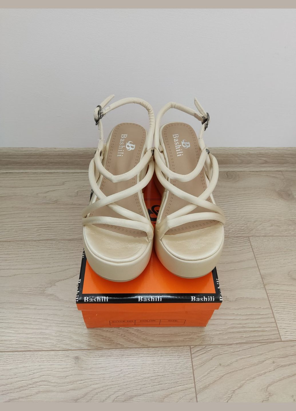 Бежеві босоніжки жіночі текстиль, босоніжки на платформі, бежеві босоніжки платформа Bashili Milla (347147111)