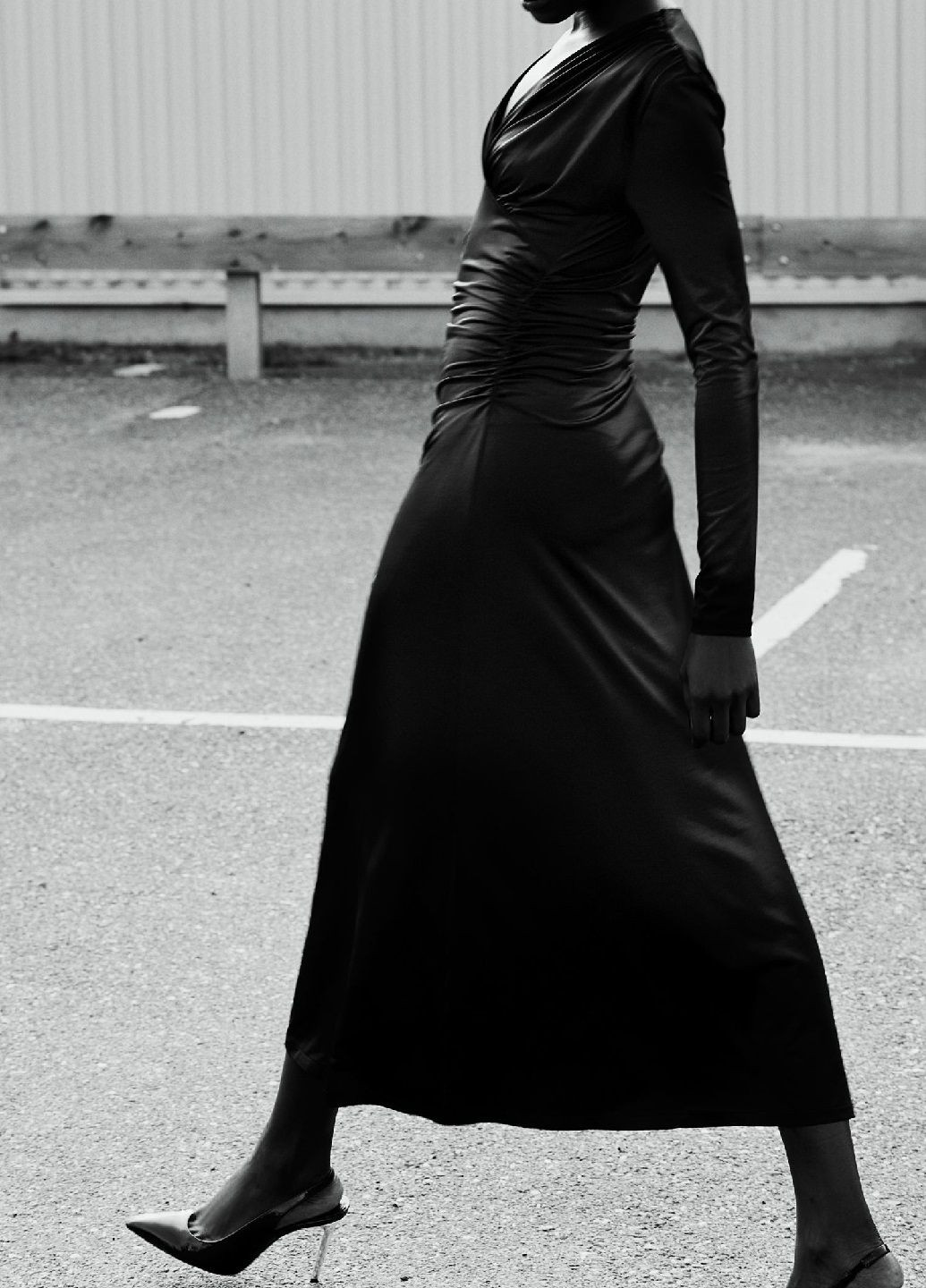 Чорна святковий сукня H&M однотонна