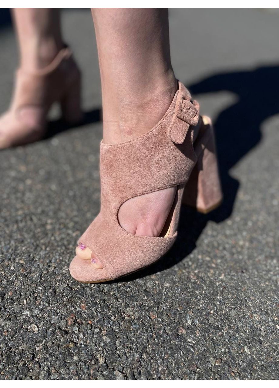 Босоніжки жіночі з еко-замші, бежевого кольору 40 р. Bashili (360714431)