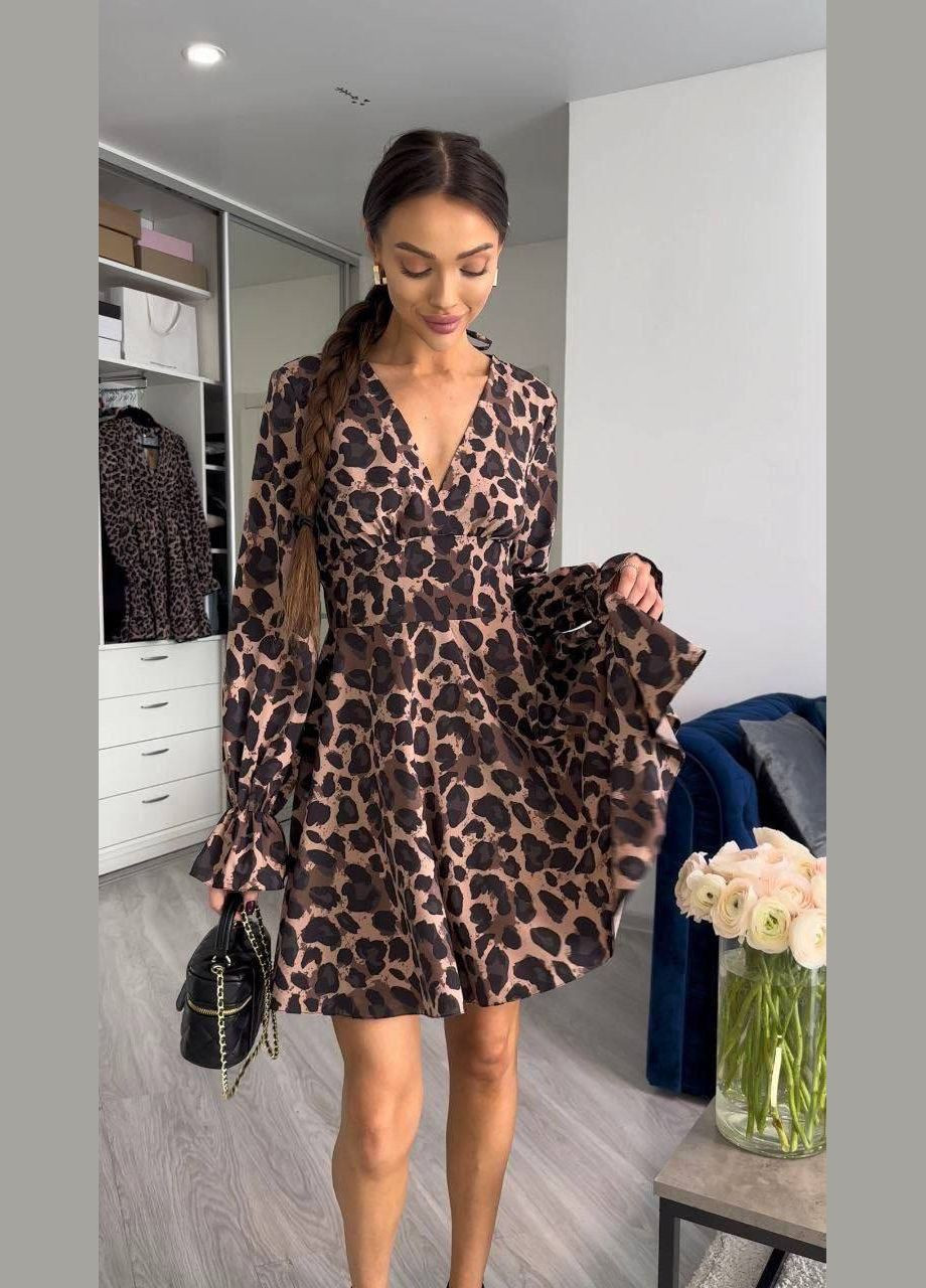 Коричнева сукня софт з відкритою спинкою та рукавами No Brand