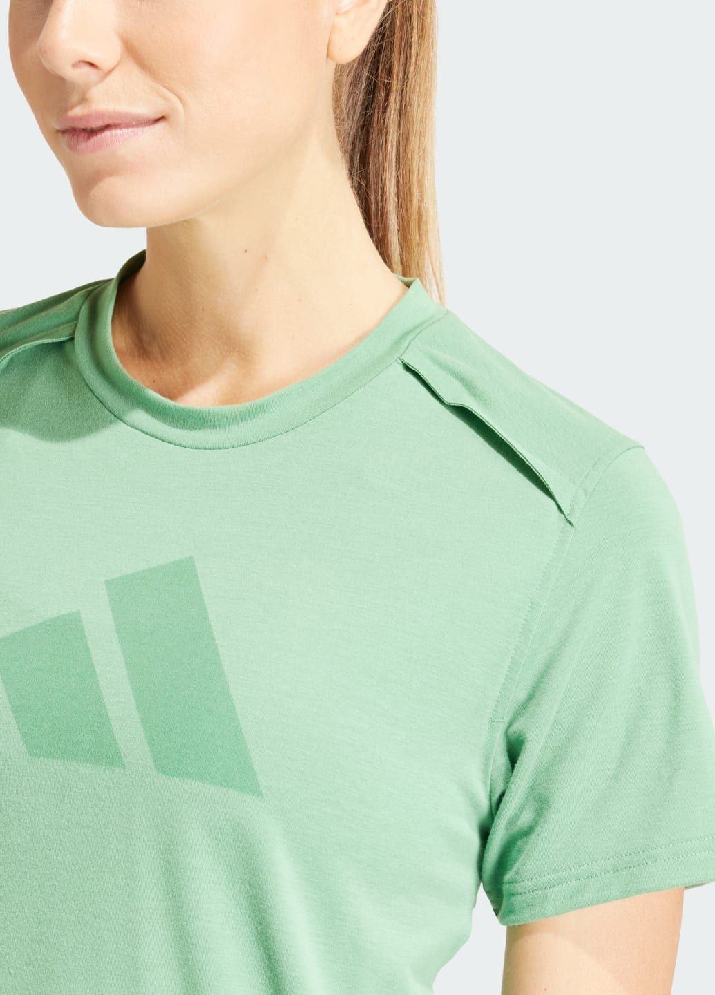 Зелена всесезон футболка power performance big logo adidas