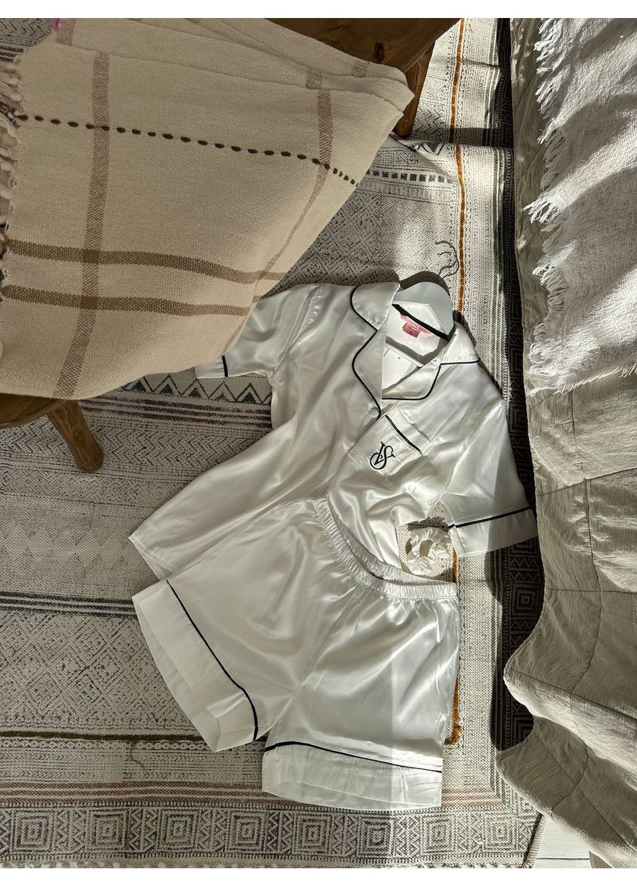 Белая всесезон женская пижама | белая рубашка + шорты Vital-Textile 1257