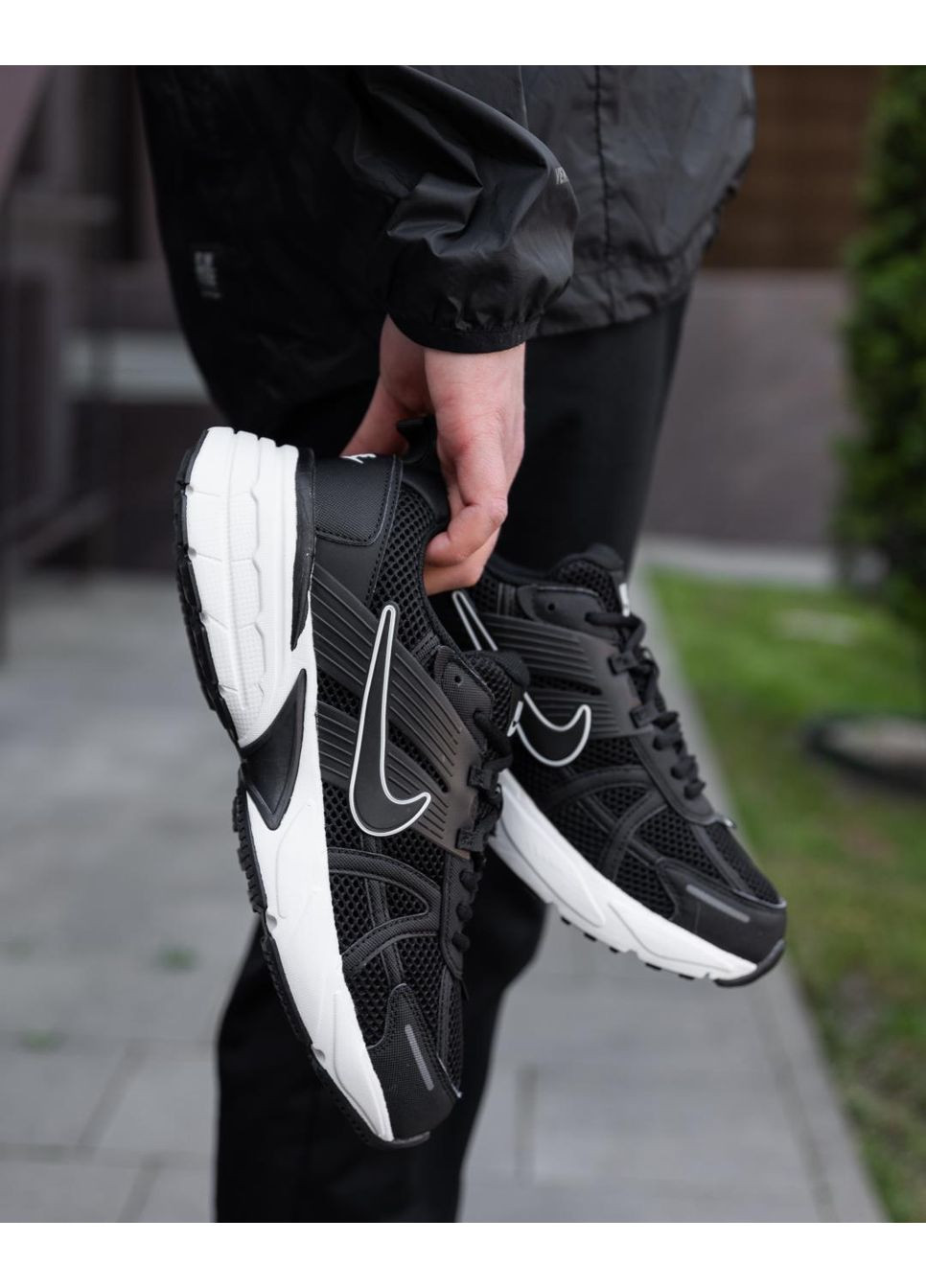 Чорні Осінні кросівки чоловічі nike v2k runtekk black white найк в2к рантекк No Brand