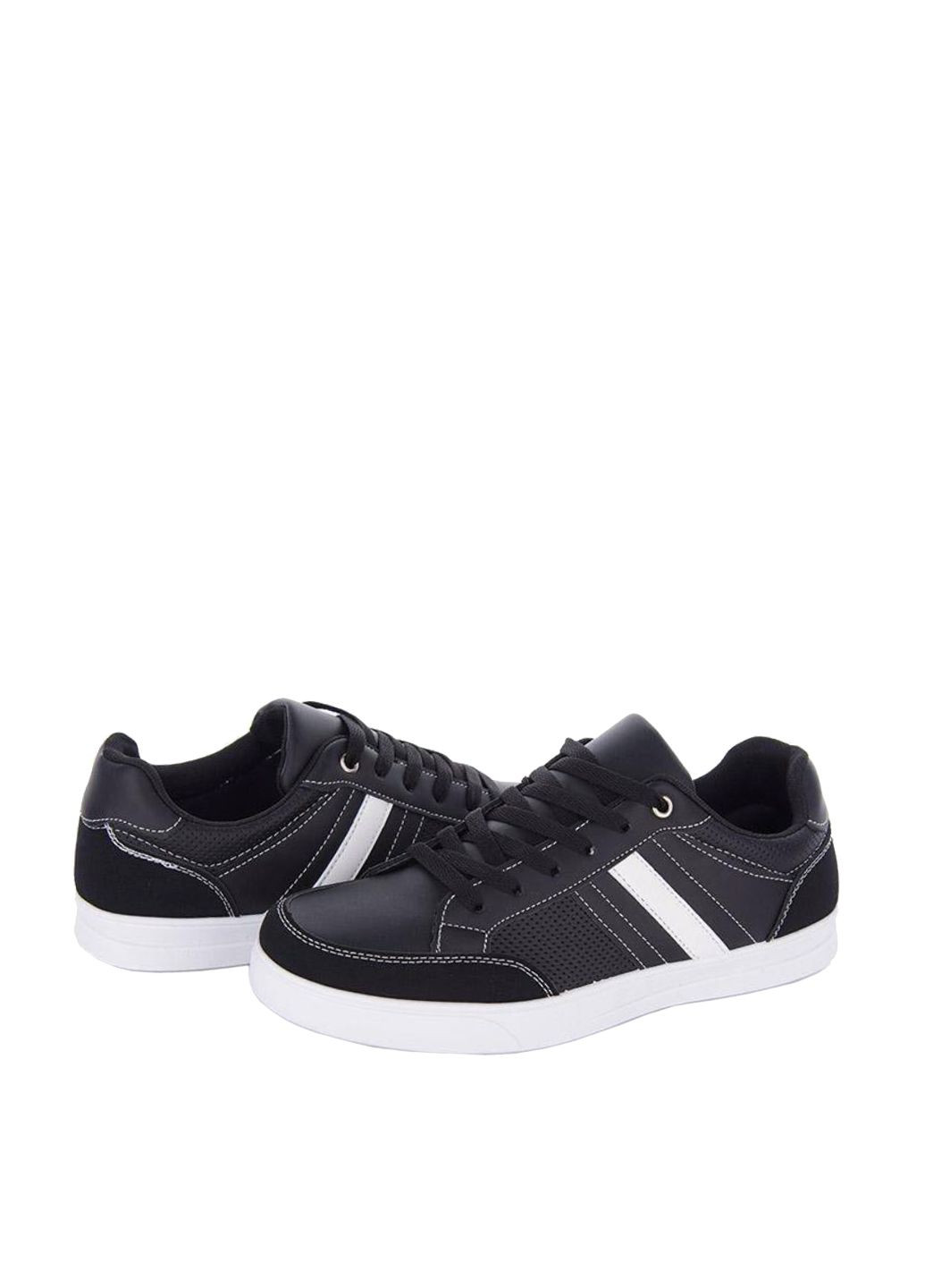 Черные демисезонные кроссовки Wonex