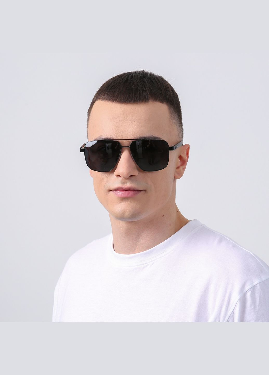 Сонцезахисні окуляри з поляризацією Класика чоловічі 764-767 LuckyLOOK 764-767М (329872801)