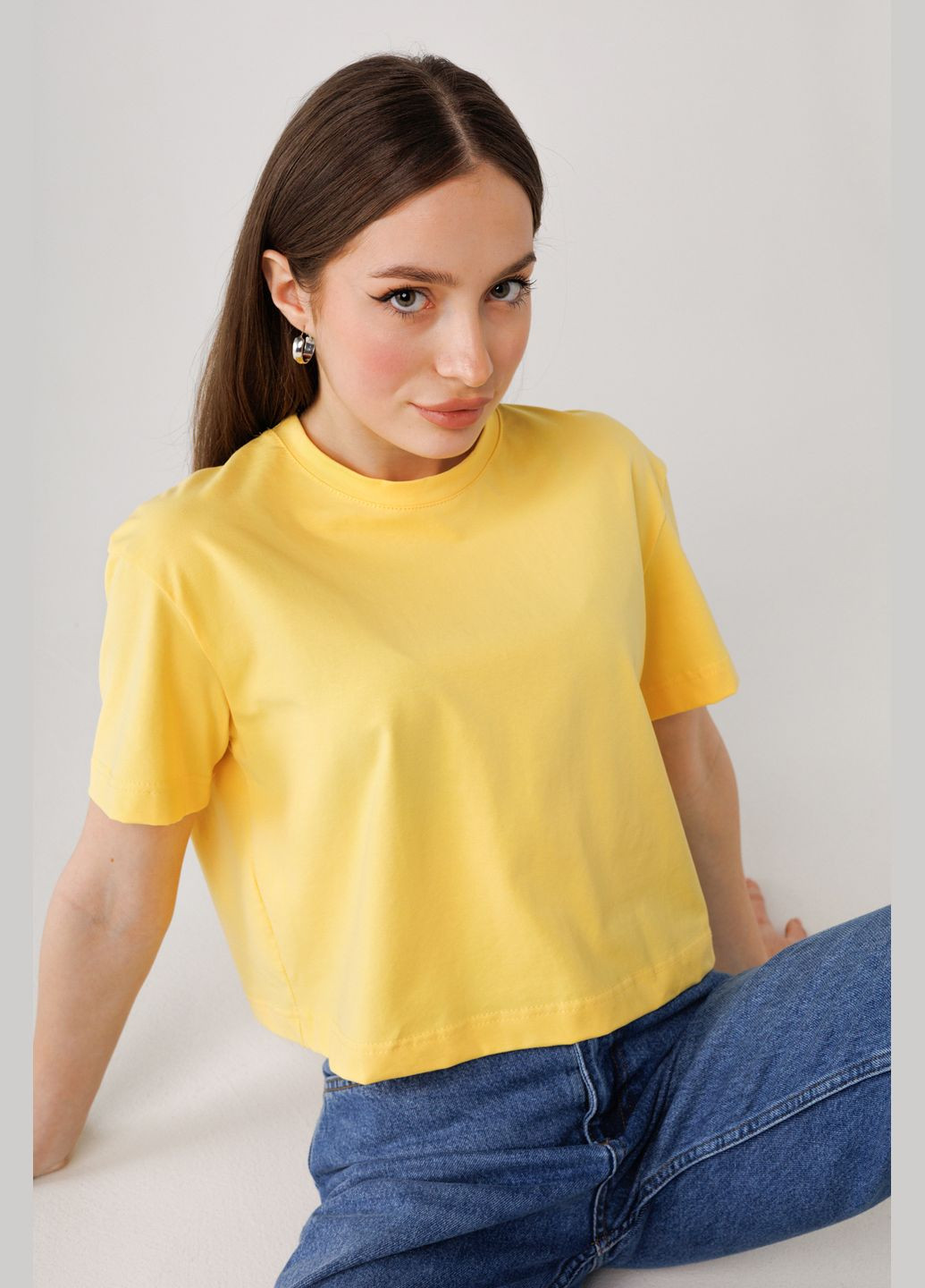 Желтая летняя футболка LAWA