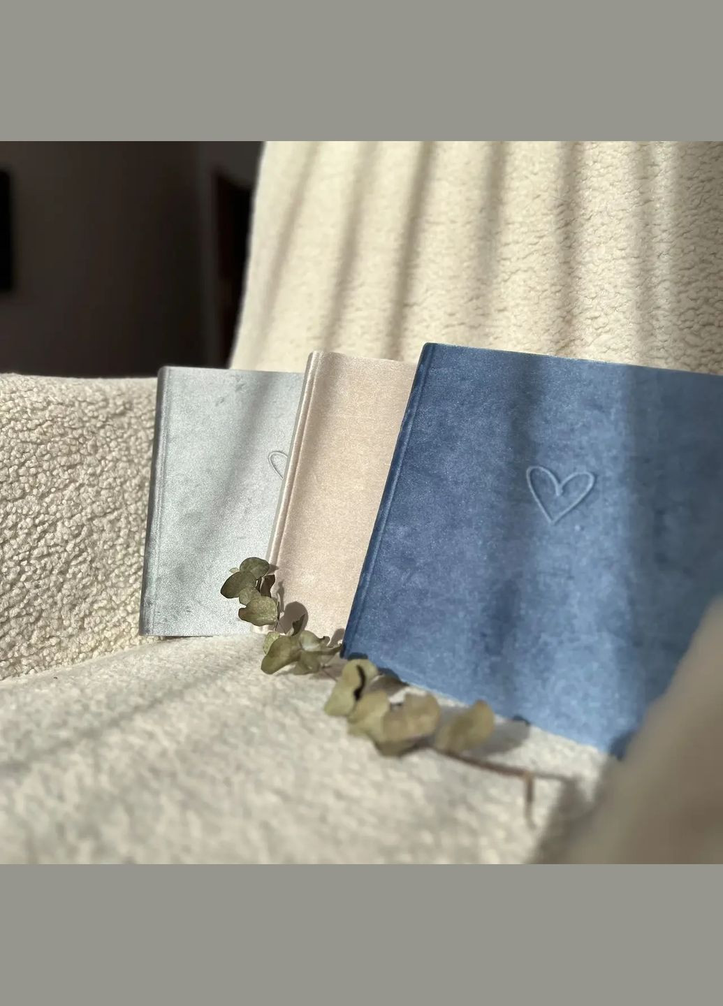 Фотоальбом 22х22 см с велюровой обложкой на 200 фото | Альбом для фото 10х15 Your Magnets (338861496)