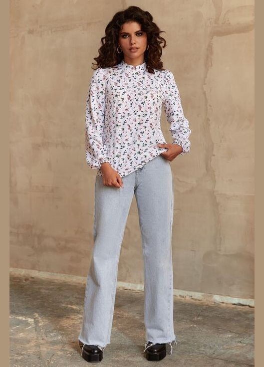 Молочная блуза со стойкой софт принт оранжево-фрезовые цветы на молочном Vovk