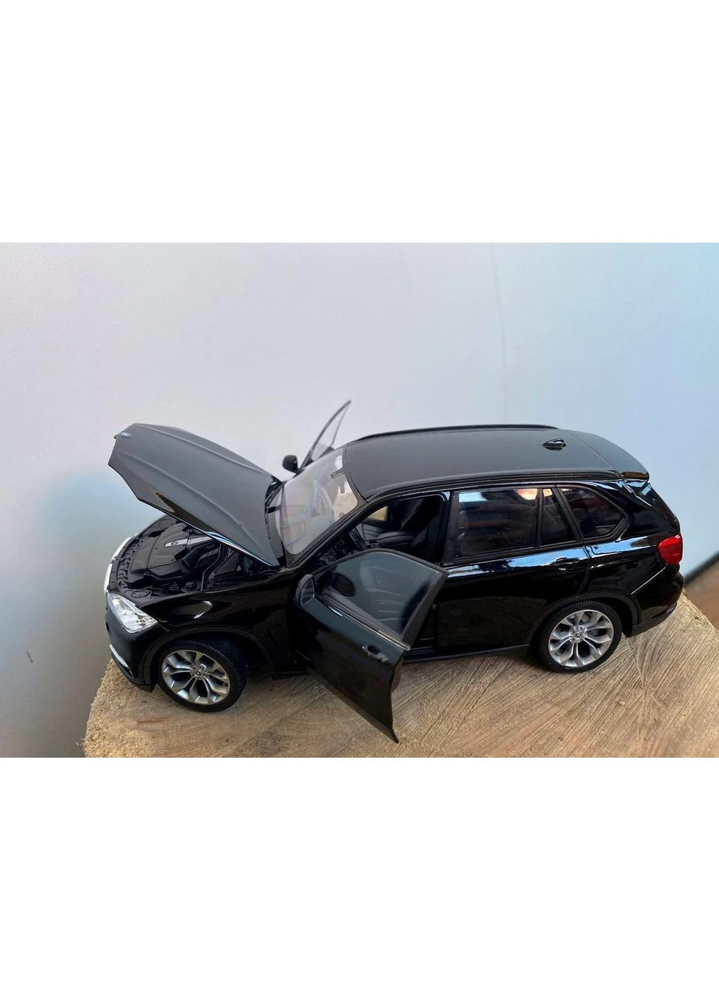 Масштабна Модель Автомобіля Bmw X5 1:24, Чорна Seli Welly (392702170)