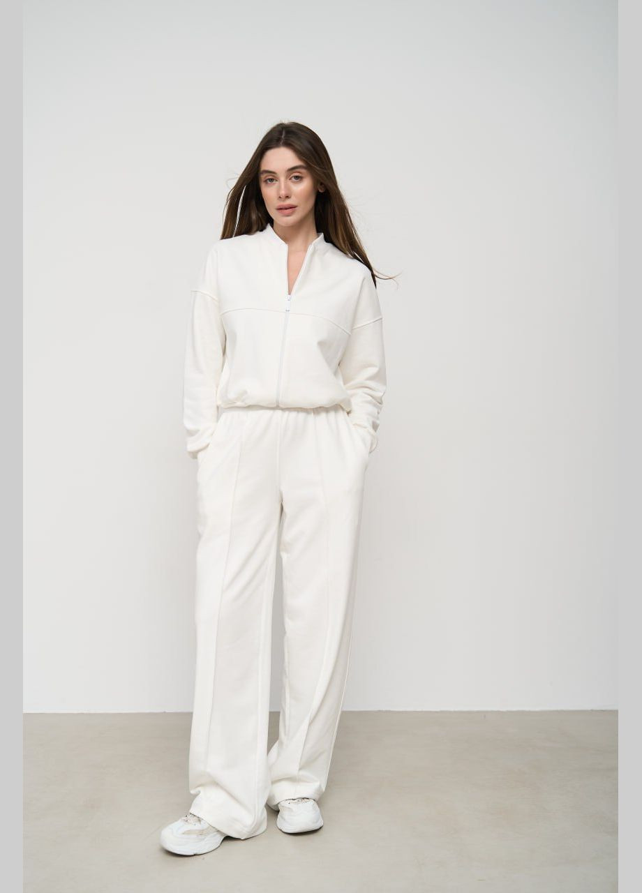 Жіночий костюм двійка колір білий р.XL 452728 New Trend (285711679)