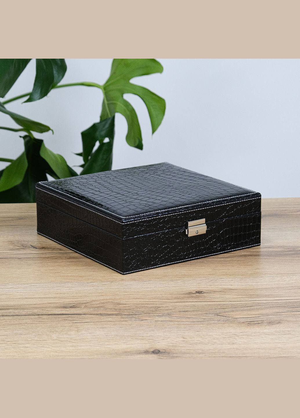 Шкатулка для прикрас з дзеркалом з екошкіри чорна см (JZ-012-2) Гранд Презент (322190871)