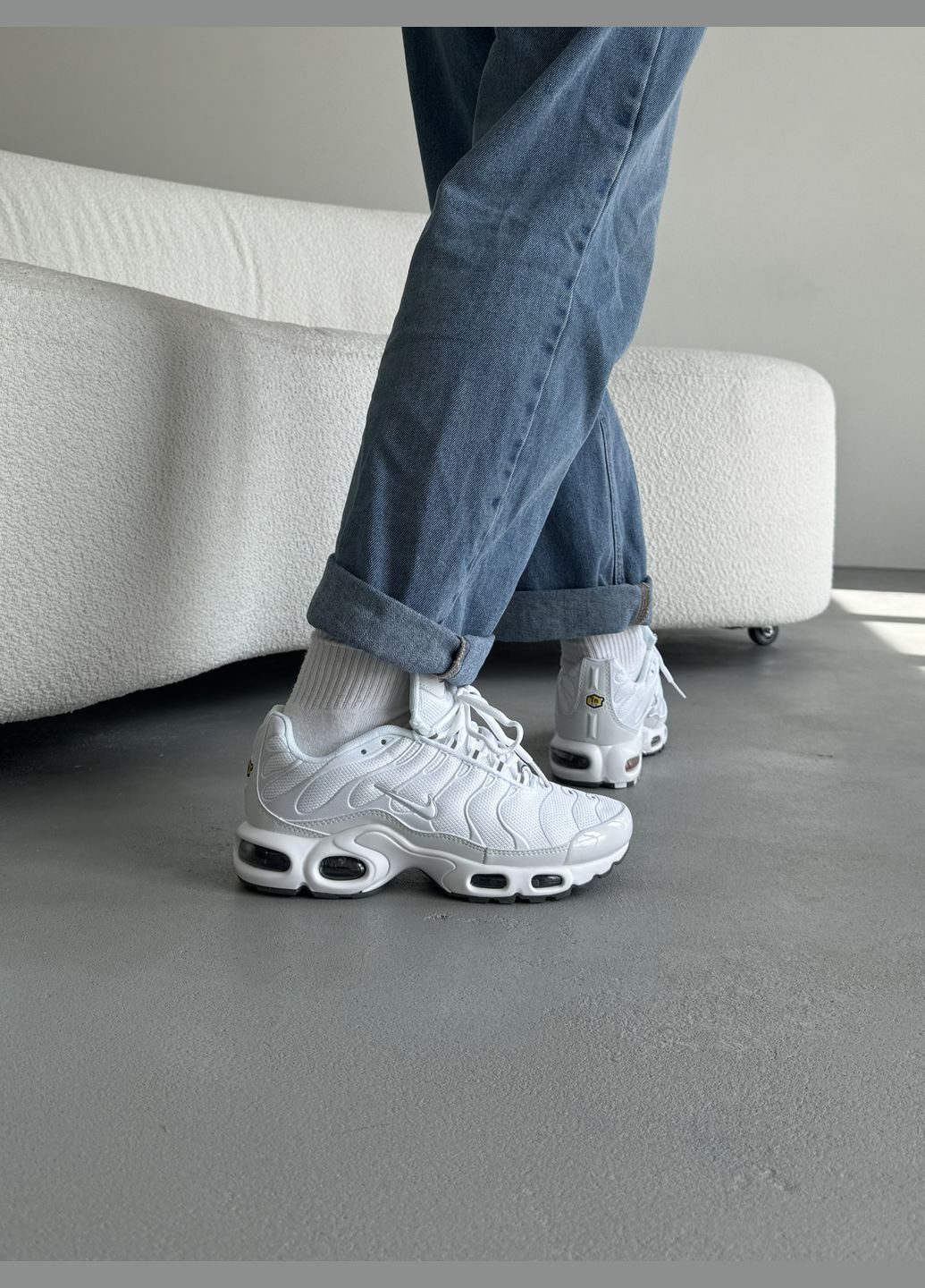 Білі Осінні кросівки чоловічі і жіночі nike air max tn plus white | найк аір макс тн плюс білі No Brand