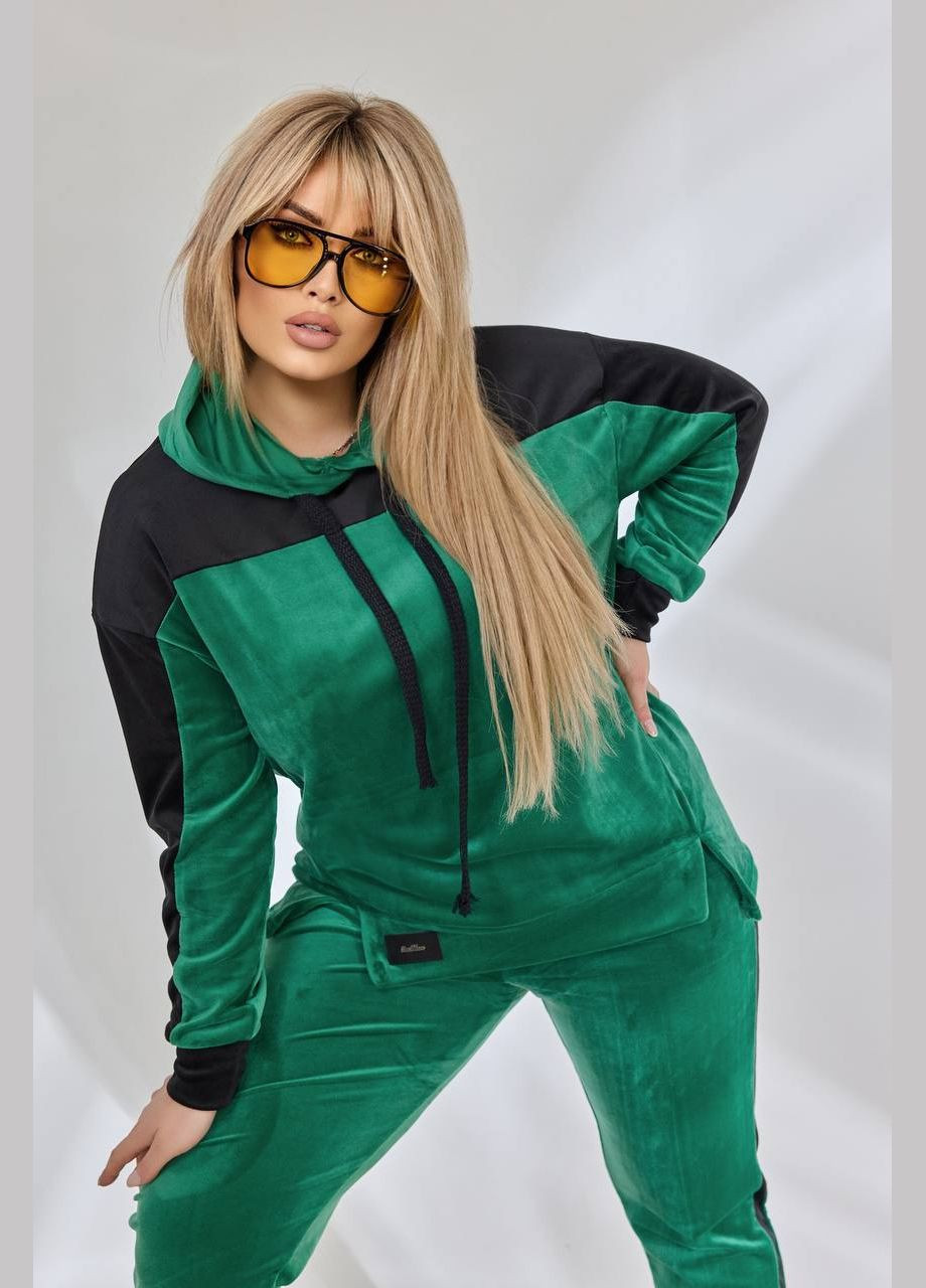 Женский велюровый костюм цвет зеленый р.50/52 451607 New Trend (282930727)