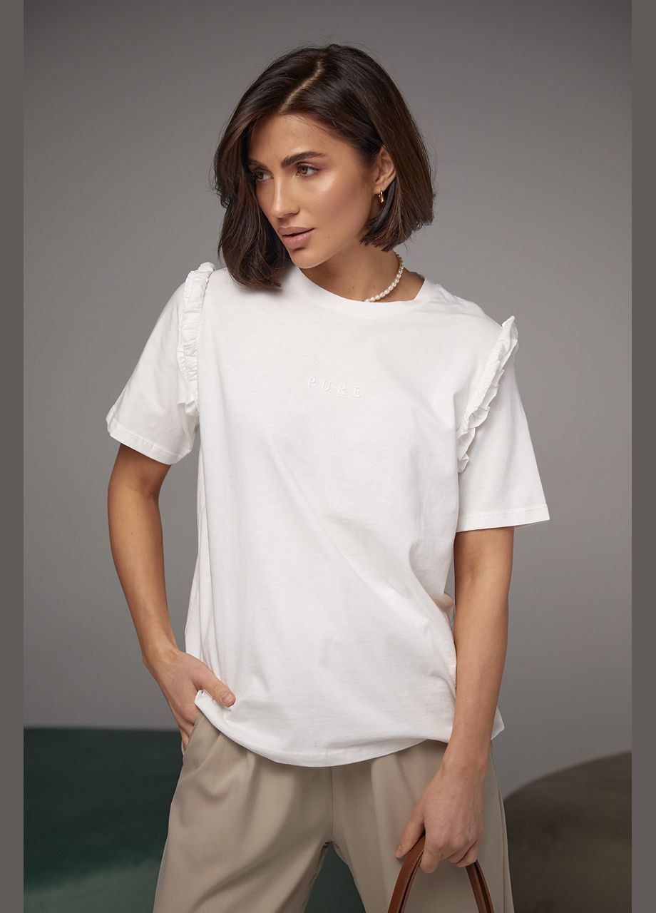 Молочна літня футболка з написом pure та рюшами 2406 з коротким рукавом Lurex