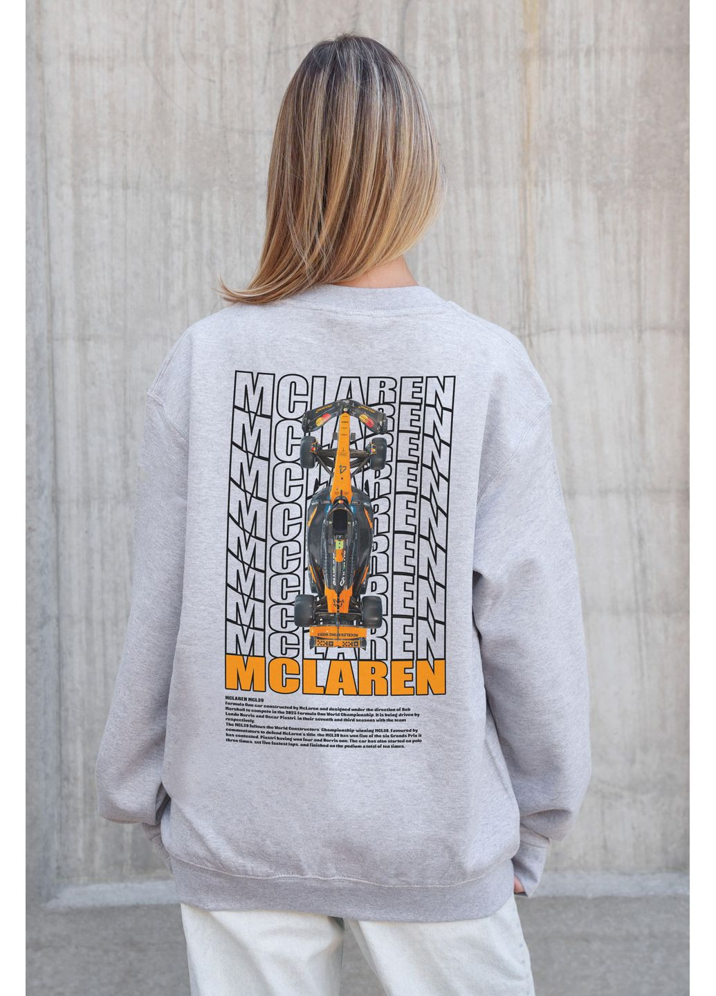 Сірий жіночий утеплений оверсайз світшот на флісі з принтом mclaren Without однотонний без декору (366740673)