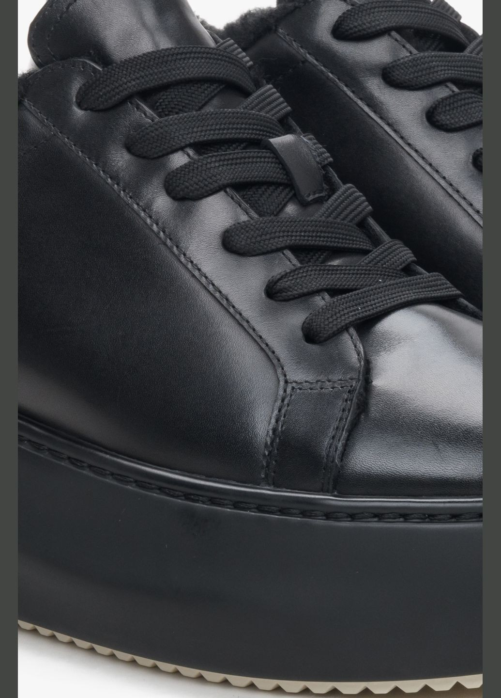 Черные кеды низкие, цвет черный Estro