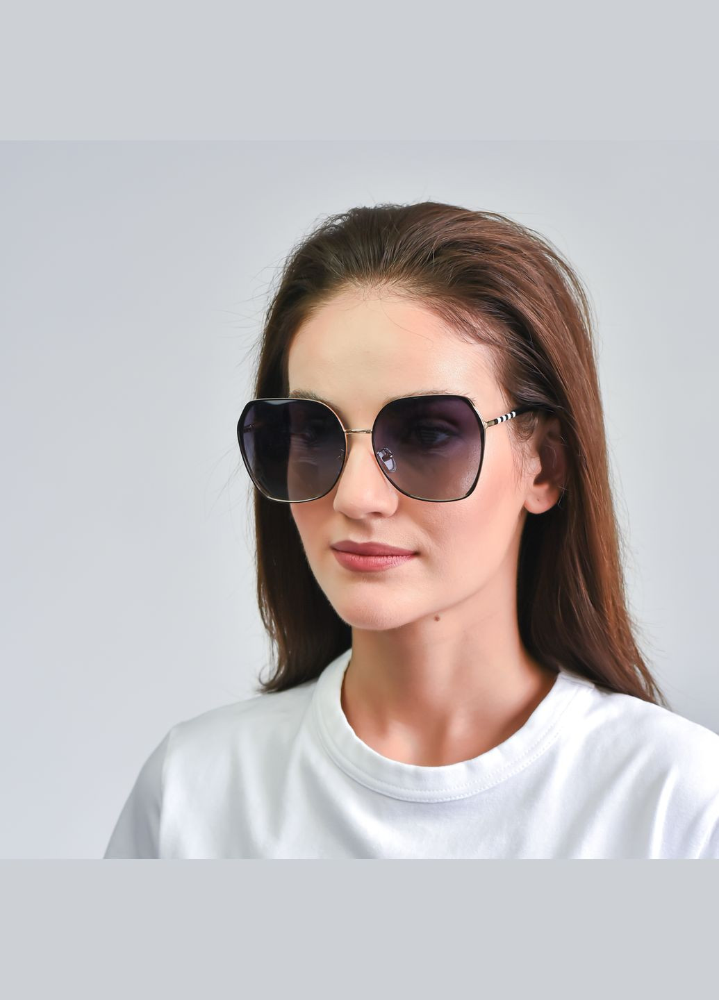 Сонцезахисні окуляри з поляризацією Фешн-класика жіночі LuckyLOOK 578-594 (289358789)