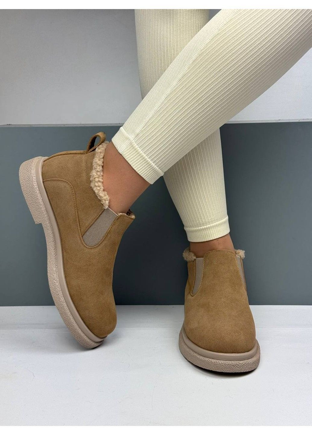 Зимние 596 ботинки зимние рыжые замшевые VIKA из натуральной замши