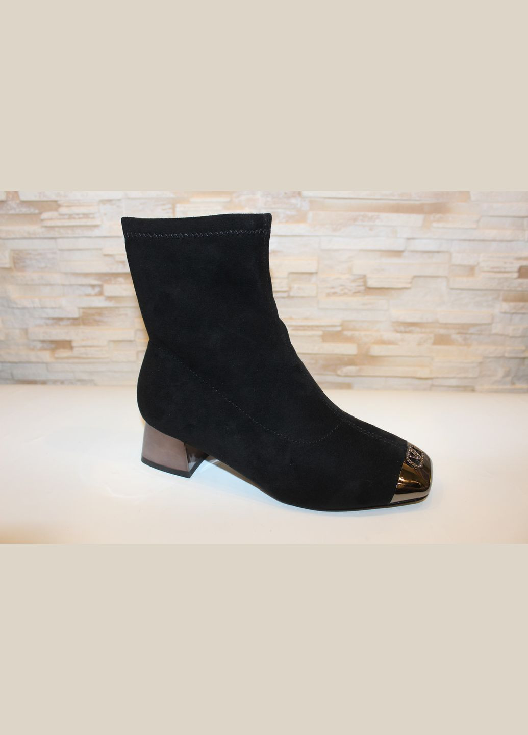 Чорні демісезонна ботильони жіночі чорні замшеві No Brand Демісезонні