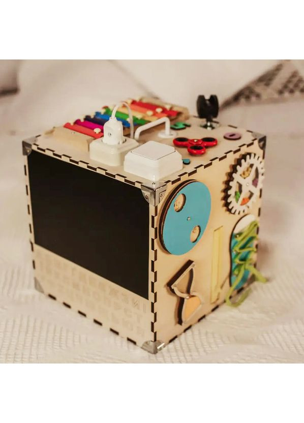 Розвиваюча іграшка Бізікуб TG200126 30х30х30см Натуральний Temple Group (368792059)