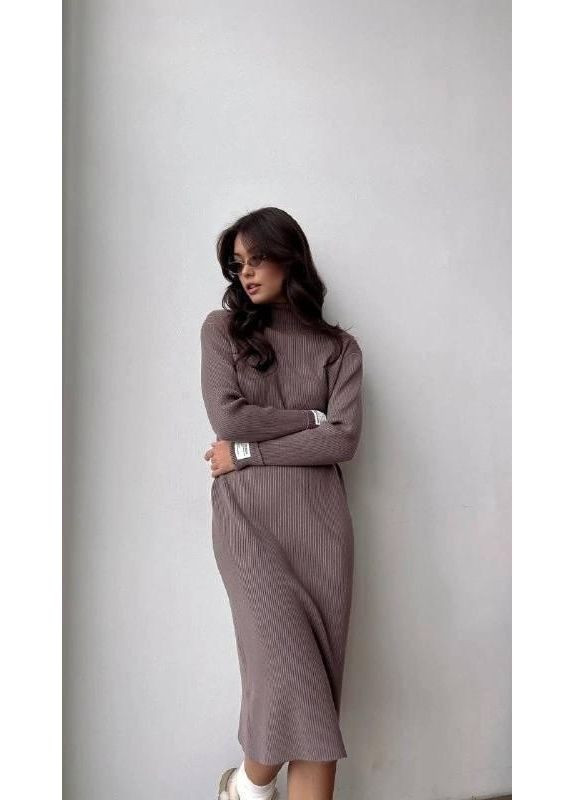 Светло-коричневое повседневный платье женское на флисе теплое рубчик свободного кроя длина меди No Brand однотонное