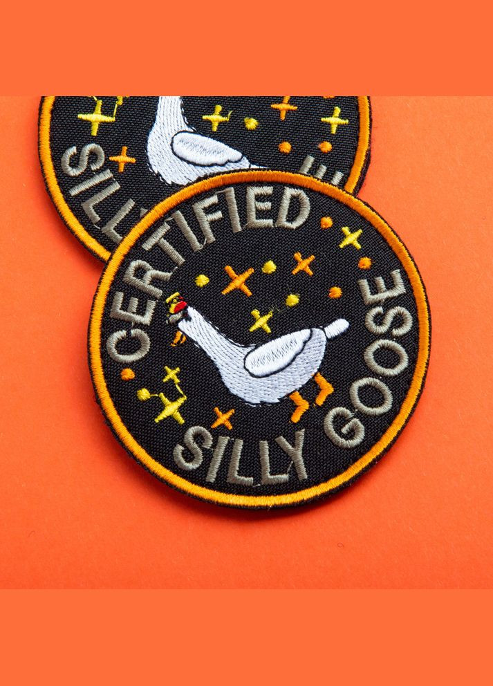Шеврон нашивка Certified Silly Goose 7,6 см вышитый патч на липучке, для тактического рюкзака, жилета, шлейки IDEIA (327087628)