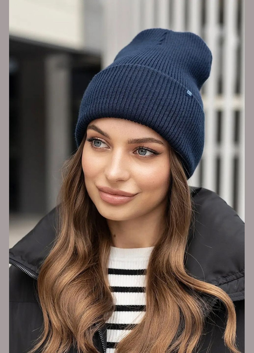 Жіноча шапка в рубчик Аліта синього кольору Hide (307497981)