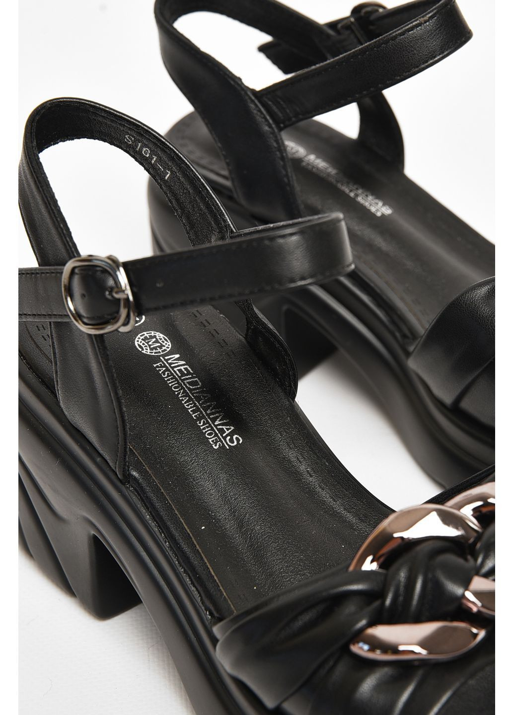 Черные босоножки женские черного цвета Let's Shop с ремешком